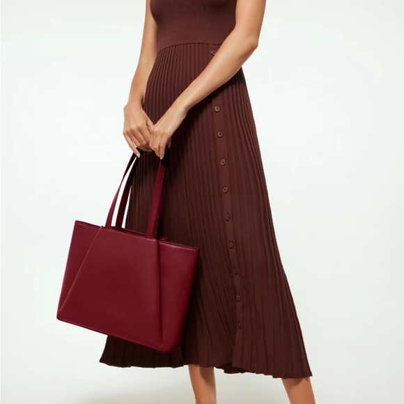 Apryl Women's Burgundy Tote Bag Large Capacity Business Work Laptop Handbag - Picture 7 of 12